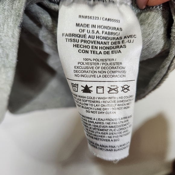 2 For 20 Nike Gray V-Neck T-Shirt - Picture 6 of 6